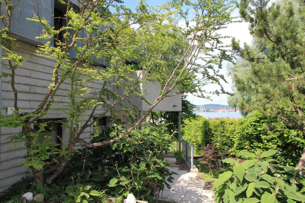 Zwischen Hafen Und Strandbad Konstanz Exterior foto