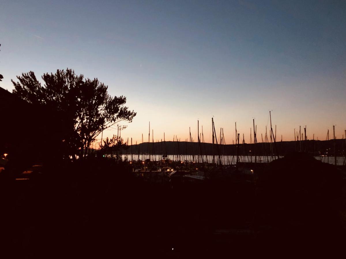 Zwischen Hafen Und Strandbad Konstanz Exterior foto